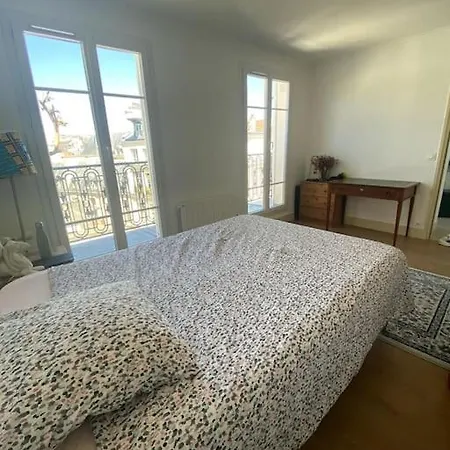 : Superbe Au Coeur Du Marais Paris